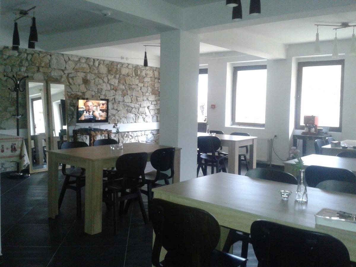 Hotel Hinovi Hvojna Kültér fotó